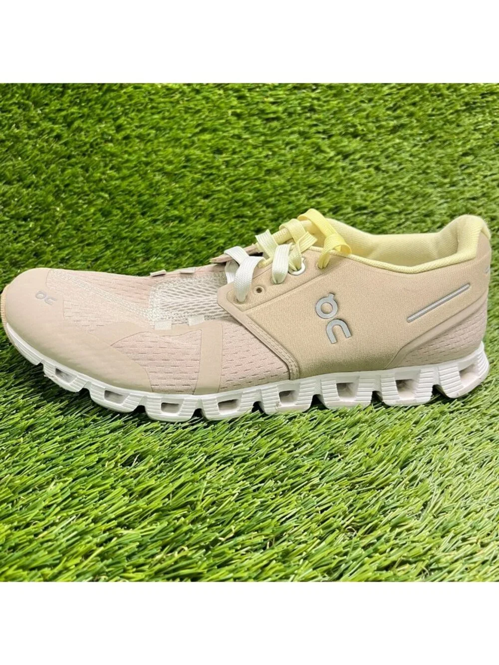 On Cloud X 3 Womens Size 9.5 Beige Pearl Athletic Running Walking Shoes Sneakers